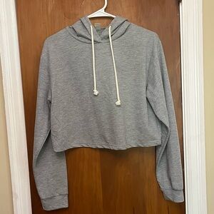 Women’s Gray Cropped Hoodie. M